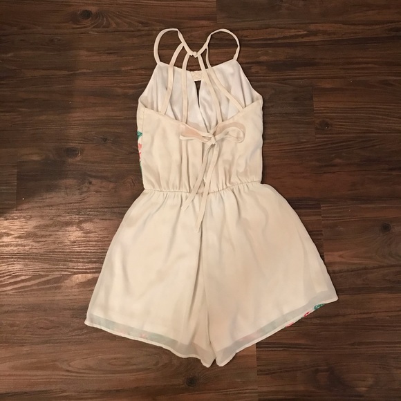 Tropical Floral Romper - Picture 2 of 2